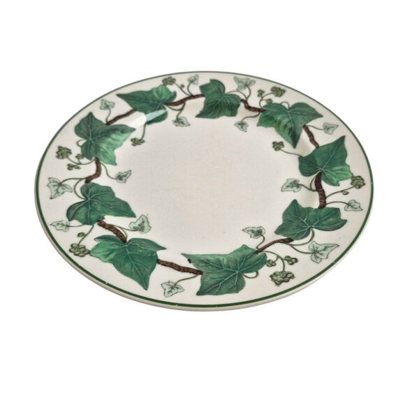Wedgwood Napoleon Ivy Pattern Salad Dessert Plate 8.25" Queens Ware England - Picture 7 of 10
